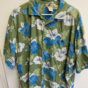 Island Cotton Men's Green Floral Button-Up Shirt